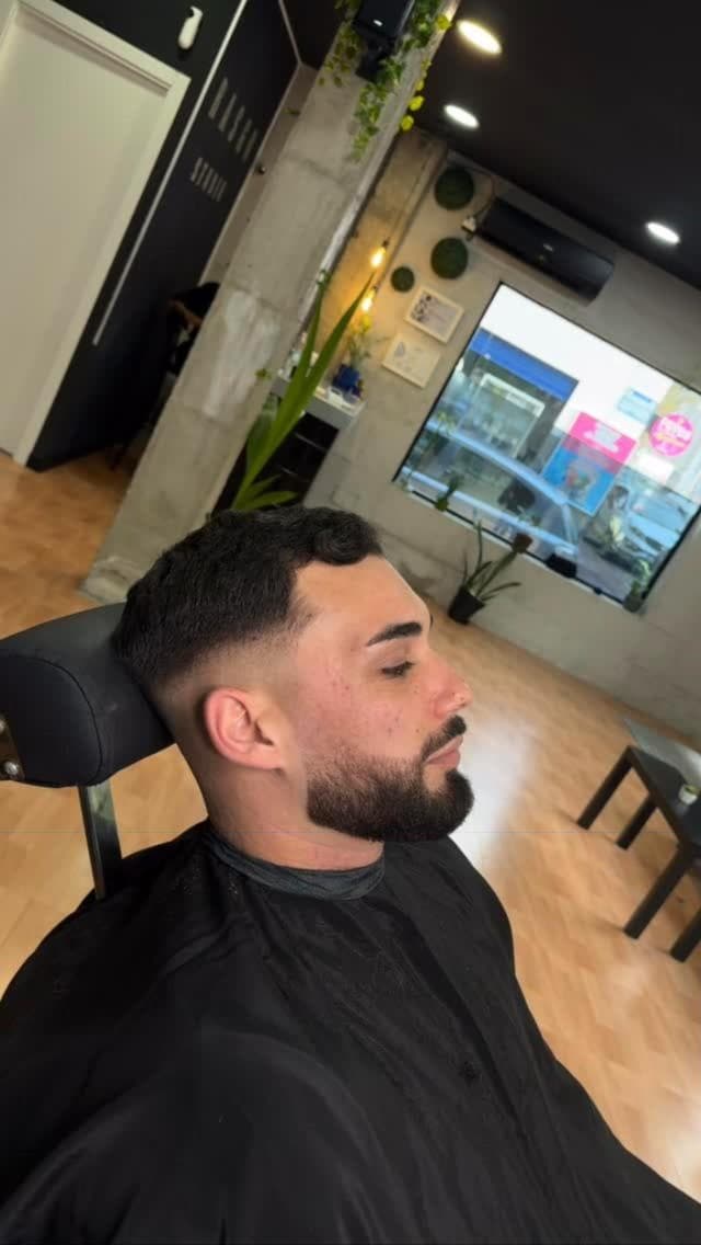 Fade with beard in the chair